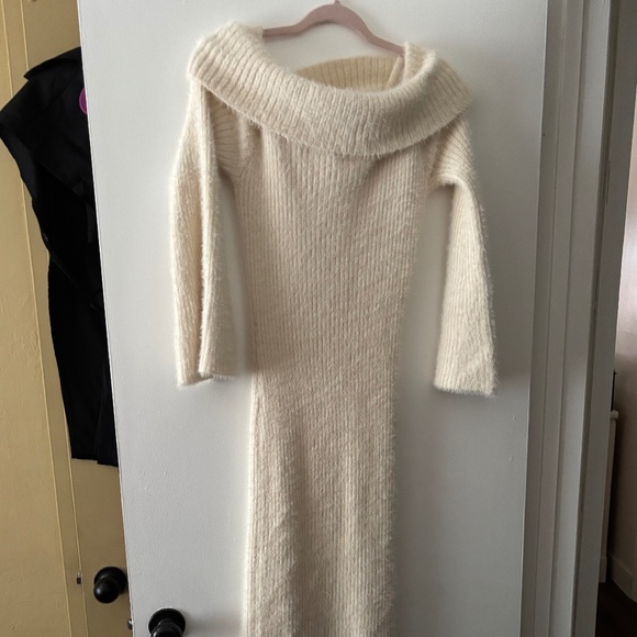 Cream color bodycon soft fur like dress. - Picture 1 of 2